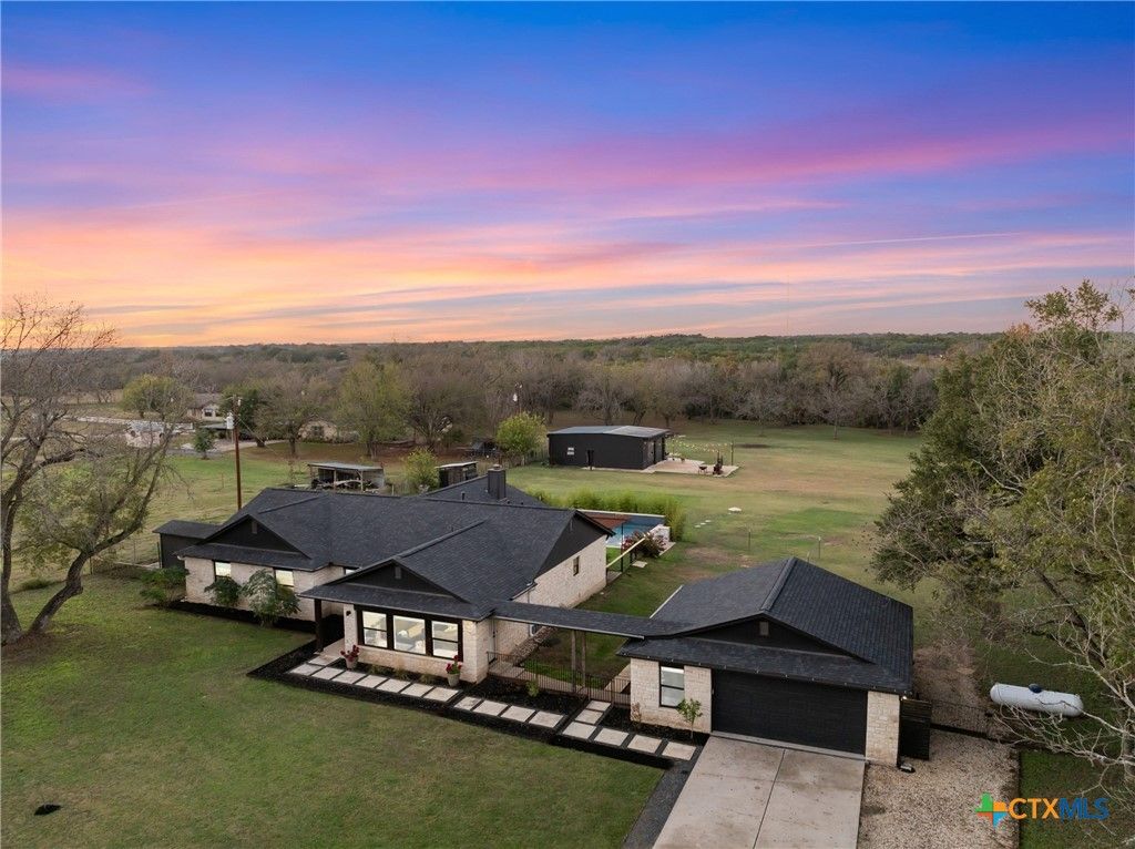 50 S Bear Creek Road, Liberty Hill, TX 78642