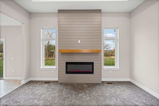 6519 Jamie Lane, Grand Blanc, MI 48439