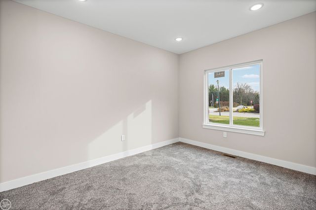 6519 Jamie Lane, Grand Blanc, MI 48439