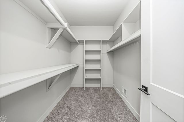 6519 Jamie Lane, Grand Blanc, MI 48439