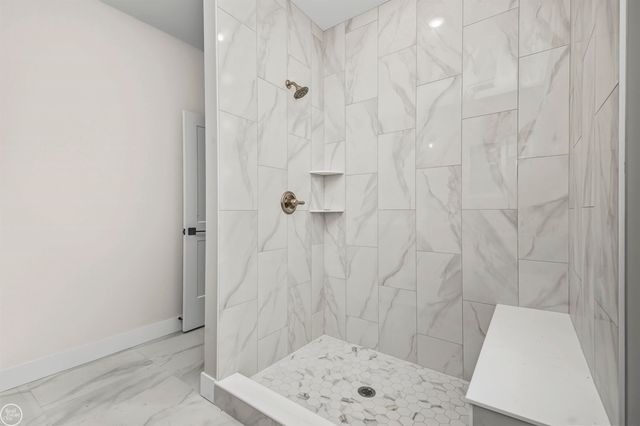 6519 Jamie Lane, Grand Blanc, MI 48439