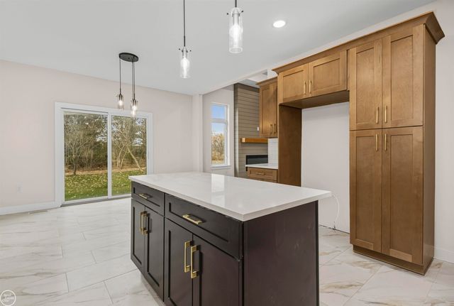 6519 Jamie Lane, Grand Blanc, MI 48439