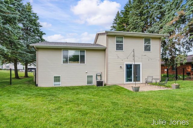1554 Wakely Street Ne, City Of Grand Rapids, MI 49505
