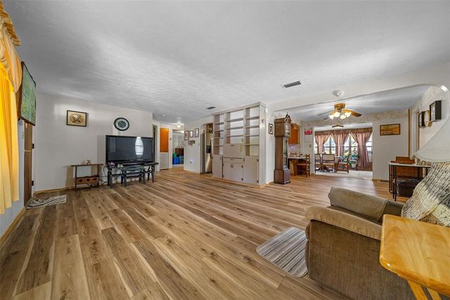 23737 NW MALLARD AVENUE, Dunnellon, FL 34431
