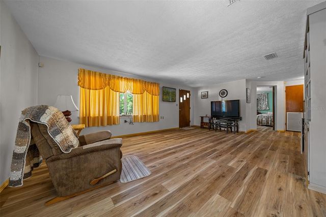 23737 NW MALLARD AVENUE, Dunnellon, FL 34431