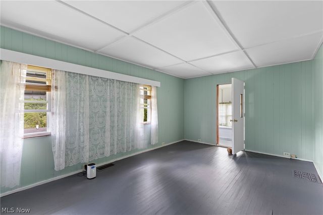 23339 W 23rd Street, Bellaire, OH 43906