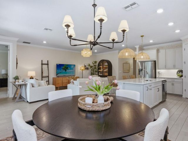 496 Polihale WAY, Naples, FL 34114