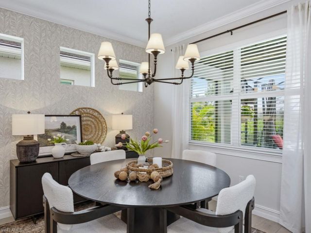 496 Polihale WAY, Naples, FL 34114