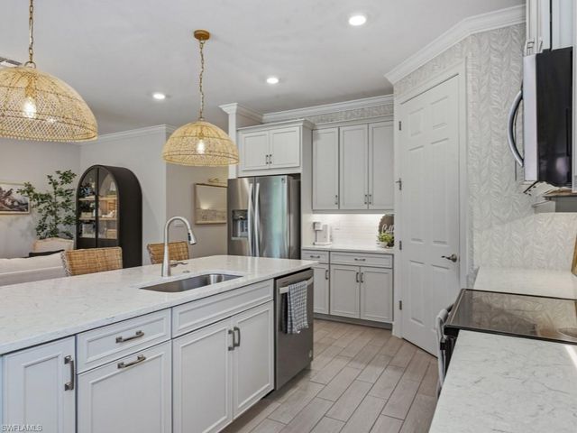 496 Polihale WAY, Naples, FL 34114