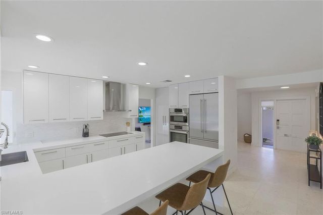 796 Ketch DR, Naples, FL 34103