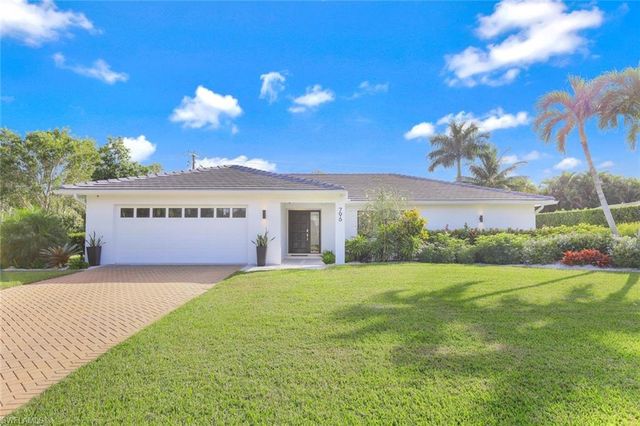 796 Ketch DR, Naples, FL 34103