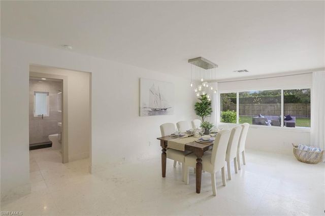 796 Ketch DR, Naples, FL 34103