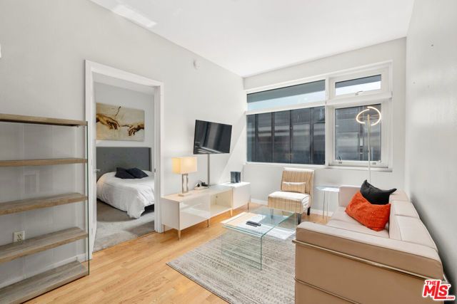 630 W 6th Street 613, Los Angeles, CA 90017
