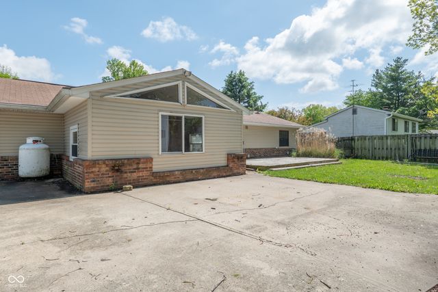 5531 Dollar Hide North Drive, Indianapolis, IN 46221