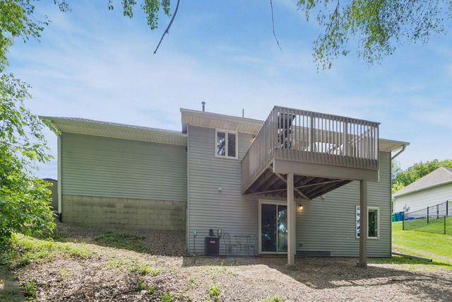 13710 5th Avenue N, Plymouth, MN 55441