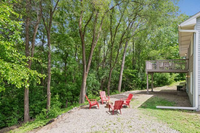 13710 5th Avenue N, Plymouth, MN 55441