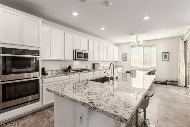 905 Sycamore Falls Street, Henderson, NV 89052