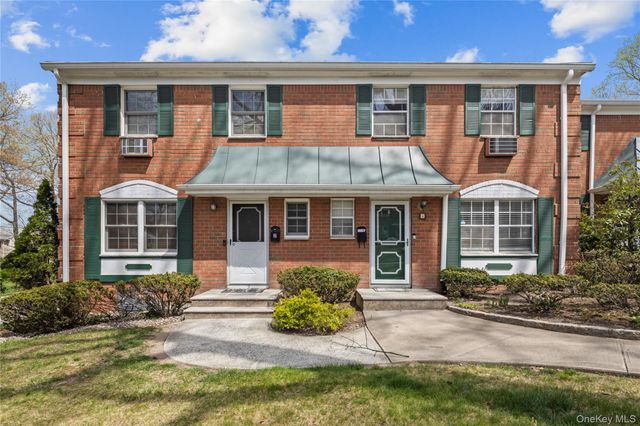 4 Salem Court, Suffern, NY 10901