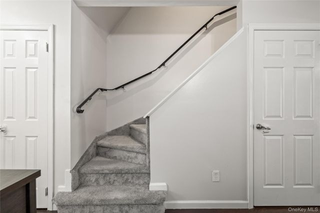 4 Salem Court, Suffern, NY 10901