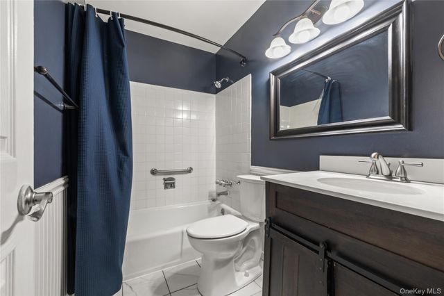 4 Salem Court, Suffern, NY 10901