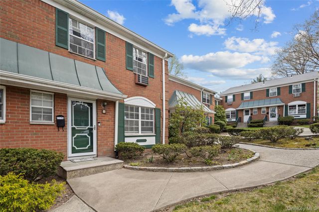 4 Salem Court, Suffern, NY 10901