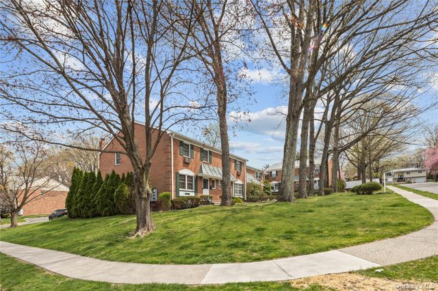 4 Salem Court, Suffern, NY 10901