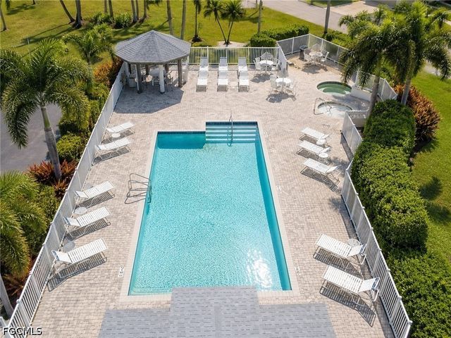 2203 McGregor Park CIR 2203, Fort Myers, FL 33908
