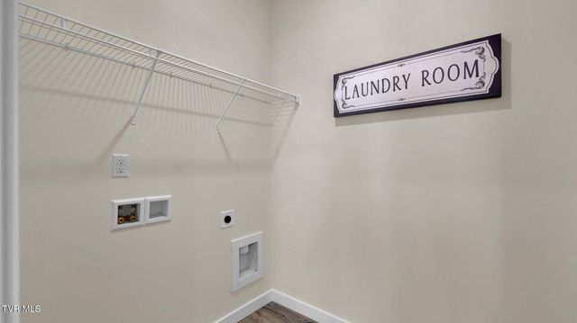 196 Tanasqui Drive, Johnson City, TN 37604