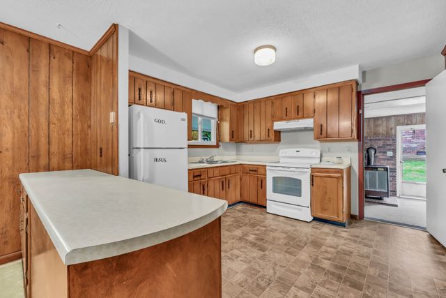 619 Paddy Run Rd, Clarksville, TN 37042