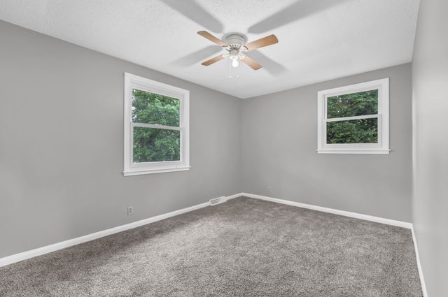 619 Paddy Run Rd, Clarksville, TN 37042