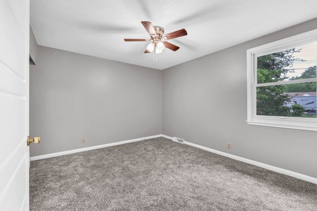 619 Paddy Run Rd, Clarksville, TN 37042