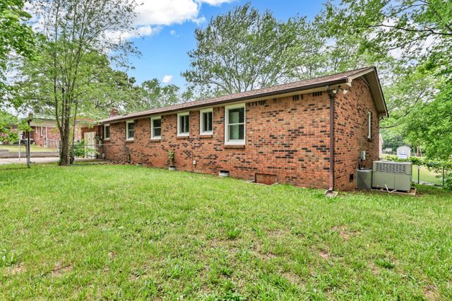 619 Paddy Run Rd, Clarksville, TN 37042