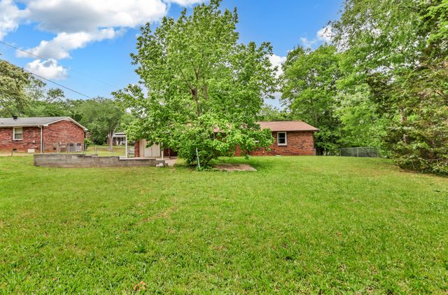 619 Paddy Run Rd, Clarksville, TN 37042