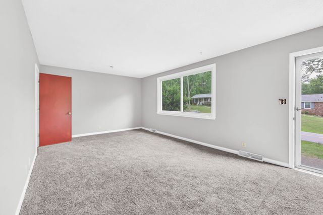 619 Paddy Run Rd, Clarksville, TN 37042