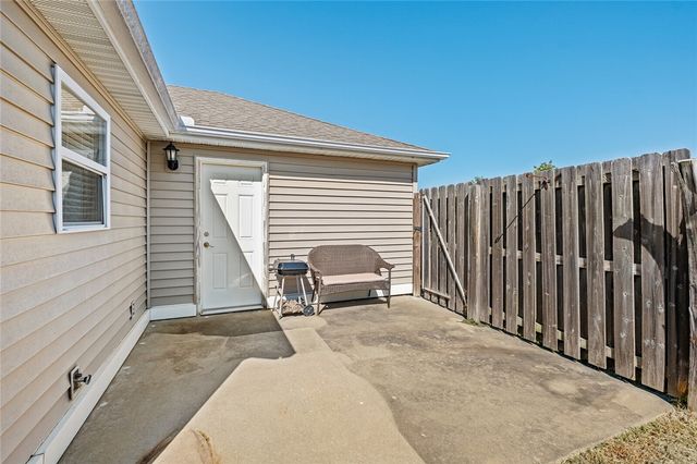 4462 Alberta Street, Fayetteville, AR 72704