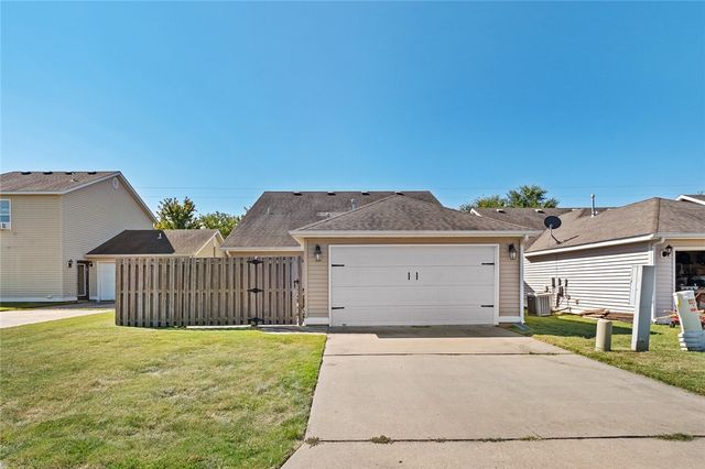 4462 Alberta Street, Fayetteville, AR 72704