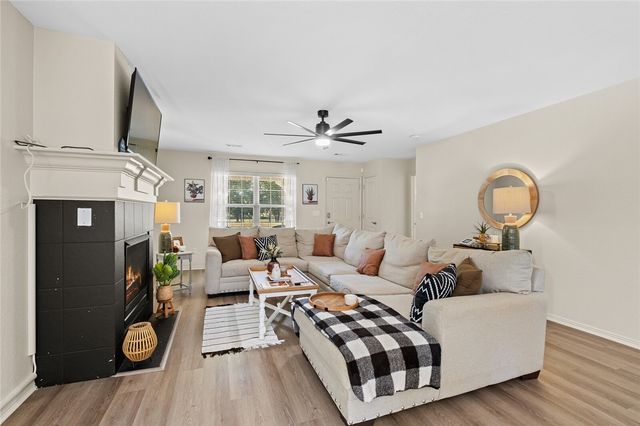 4462 Alberta Street, Fayetteville, AR 72704