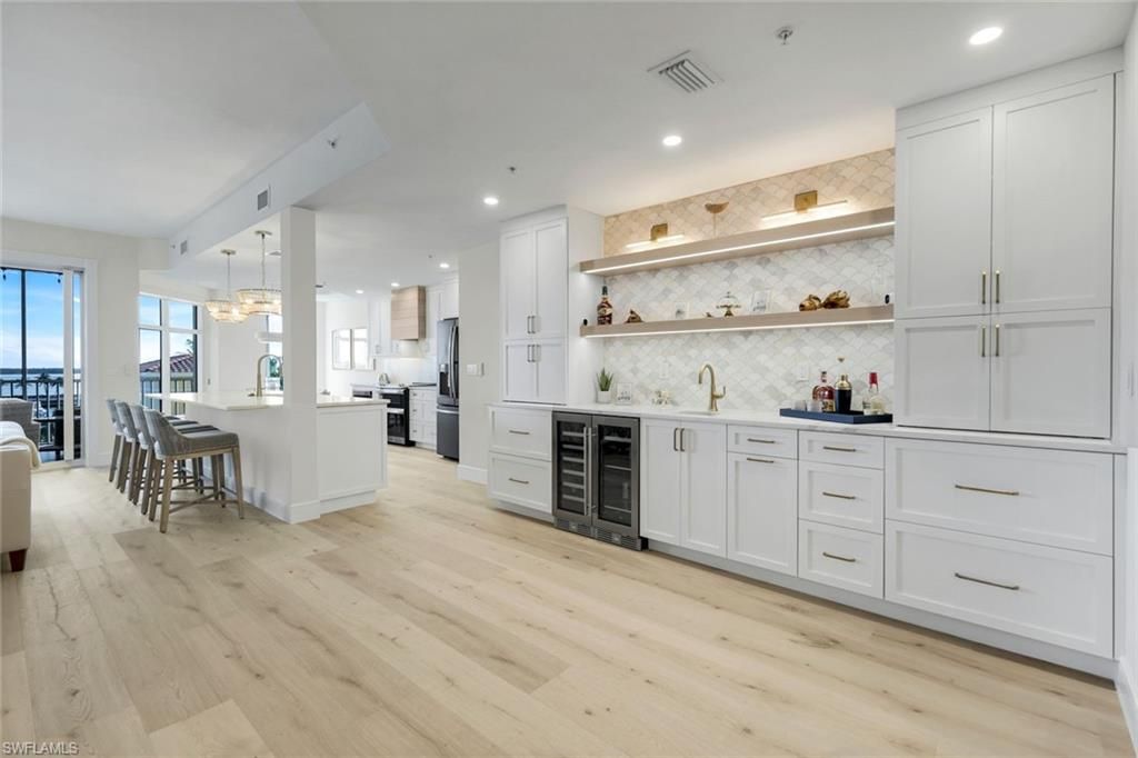 Image 18 of property listing at 6021 Silver King BLVD # 203, Cape Coral, FL 33914