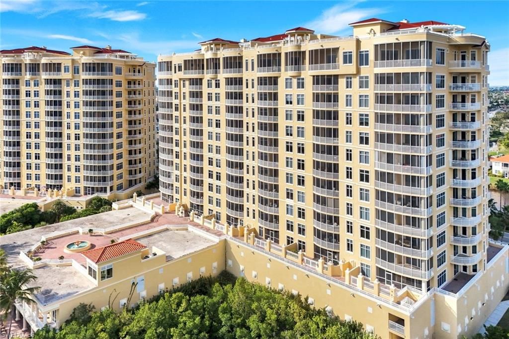 Image 41 of property listing at 6021 Silver King BLVD # 203, Cape Coral, FL 33914