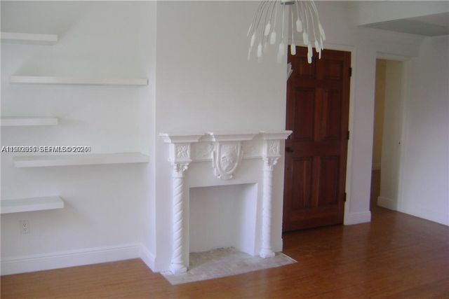 4812 Pine Tree Dr 201, Miami Beach, FL 33140