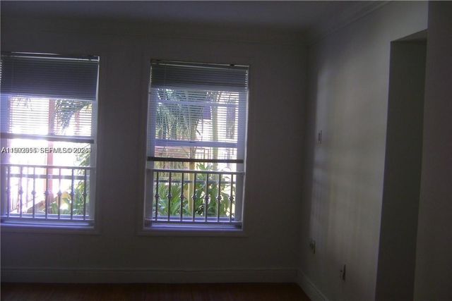 4812 Pine Tree Dr 201, Miami Beach, FL 33140