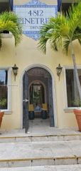 4812 Pine Tree Dr 201, Miami Beach, FL 33140