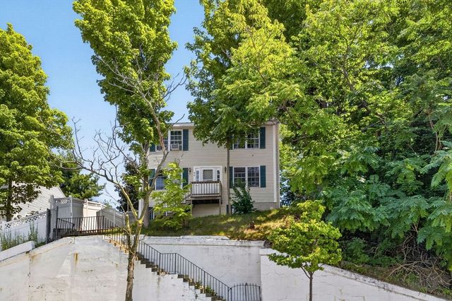71 Hichborn St, Revere, MA 02151