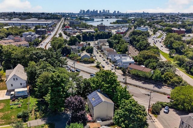71 Hichborn St, Revere, MA 02151