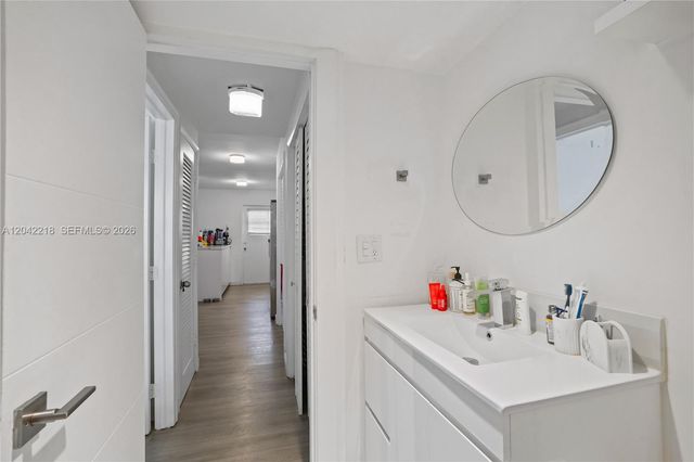 1614 W Ave 203 203, Miami Beach, FL 33139