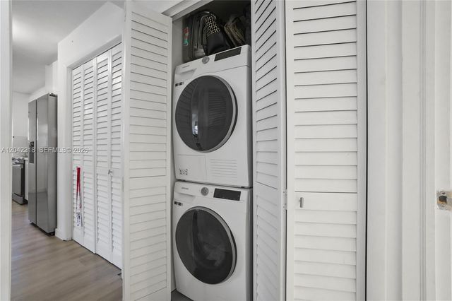 1614 W Ave 203 203, Miami Beach, FL 33139