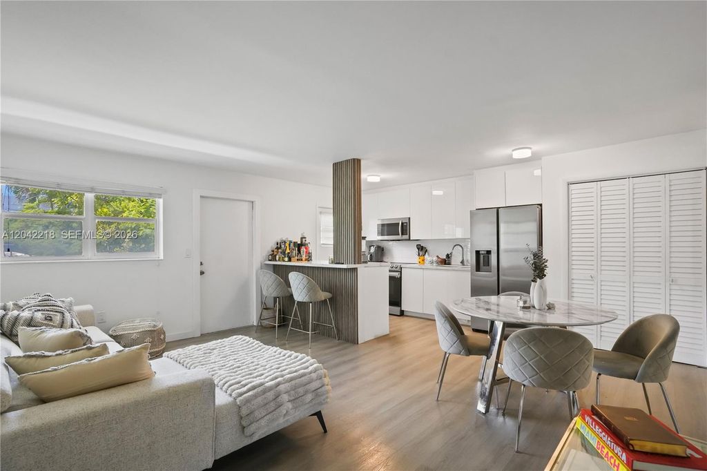 1614 W Ave 203 203, Miami Beach, FL 33139
