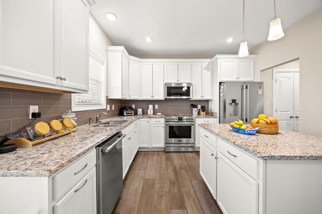 320 Friendly Avenue, Nicholasville, KY 40356