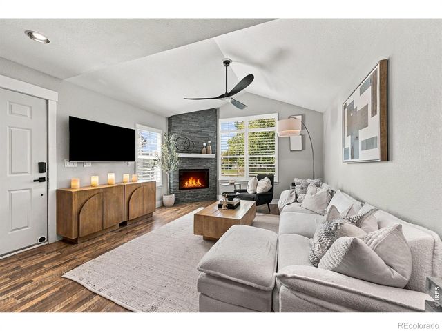 212 Rock Bridge Lane, Windsor, CO 80550