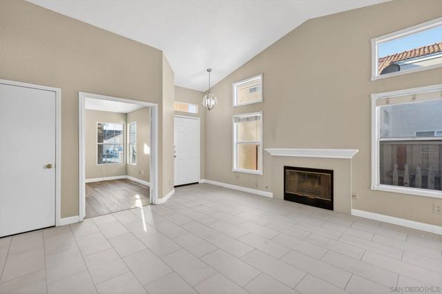 31850 Via Barraza, Temecula, CA 92592